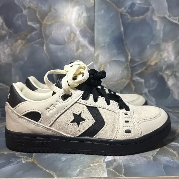 Converse Two-Tone Low-Top Sneakers in Cream and Black - Picture 1 of 8